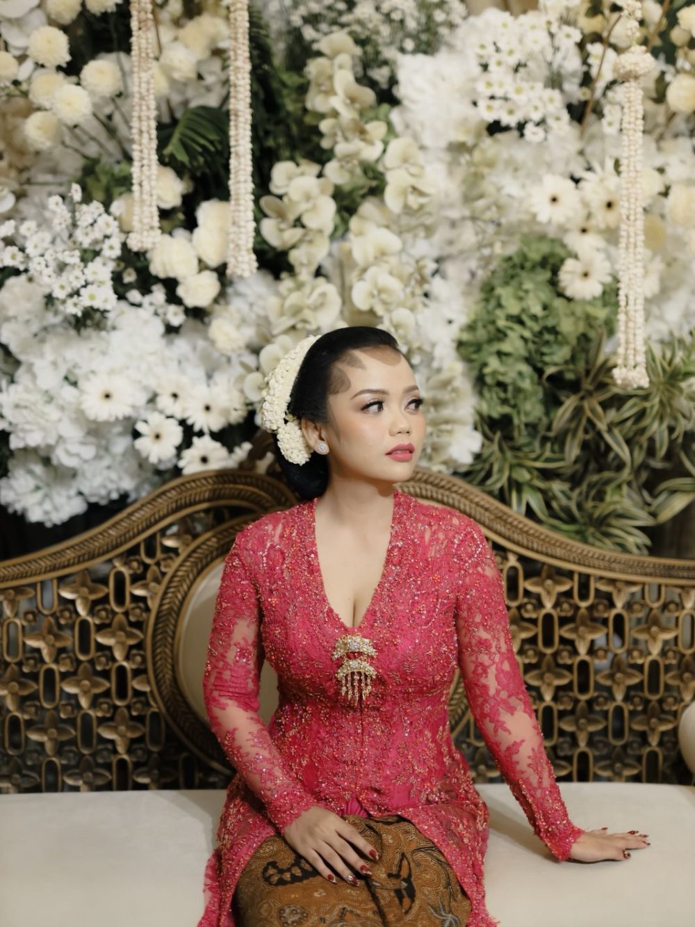 Fuschia Kebaya by Annisa Saffira