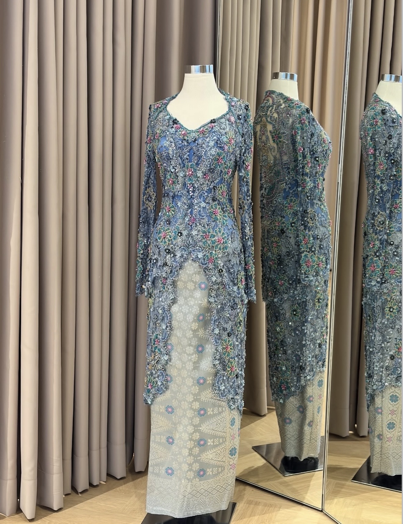 Blue Kebaya by Rika Wirtjes