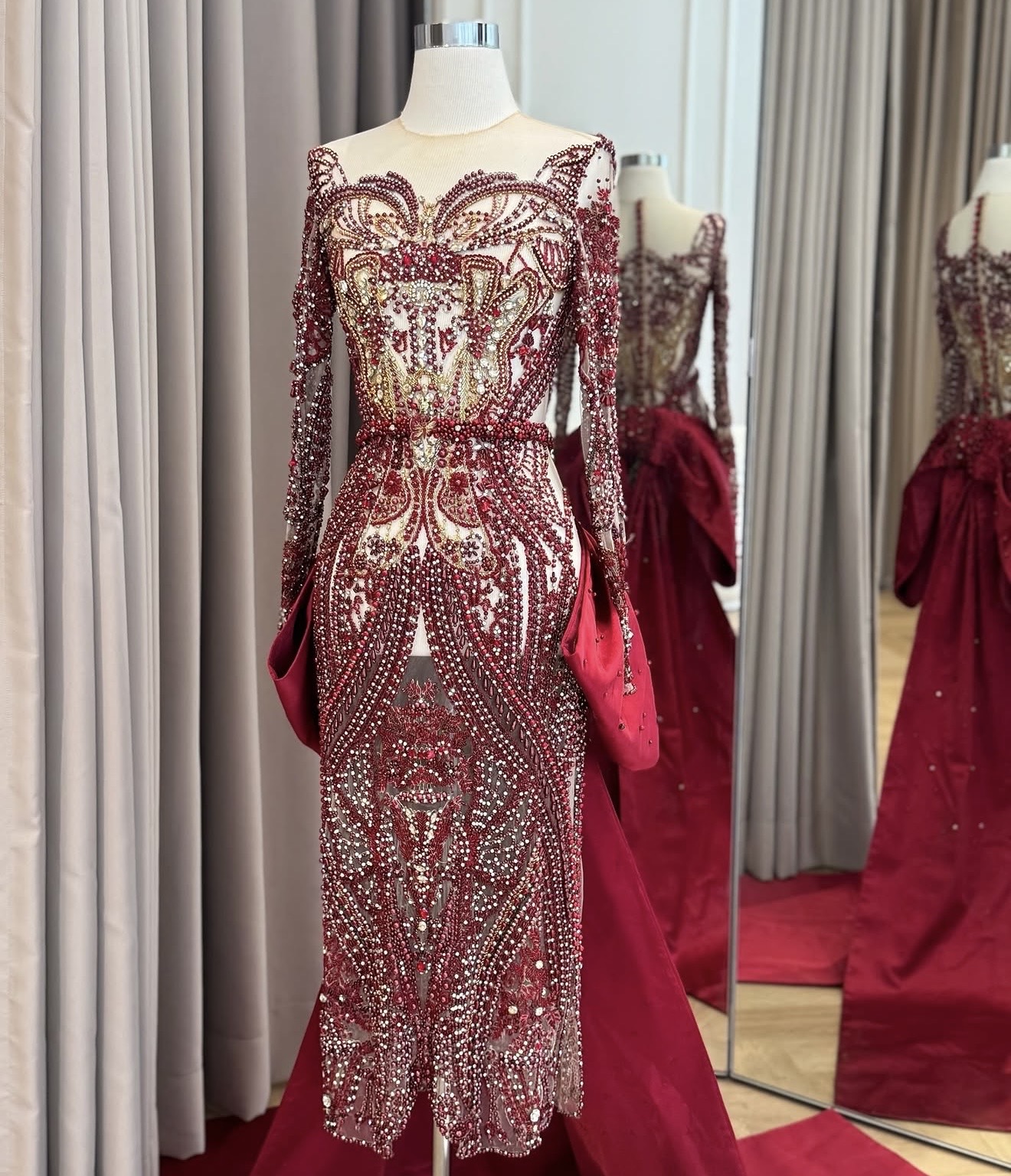 Maroon Kebaya by Azalia Clarissa - Image 3