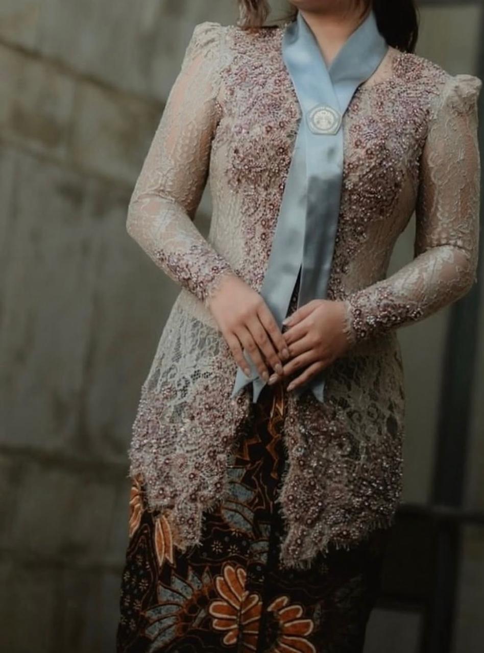 Mocca Kebaya by Hands of Olin