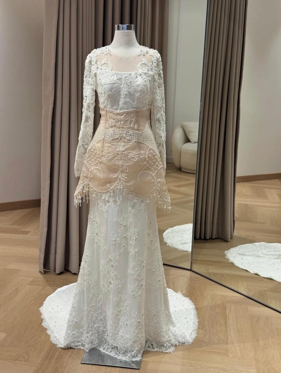 White Wedding Dress by Kirtas Official