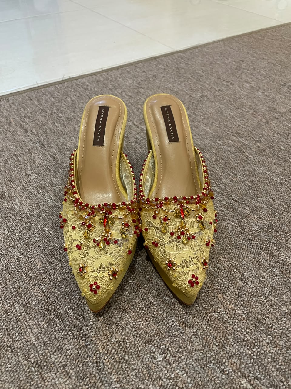 Heels Gold by Myrna Myura